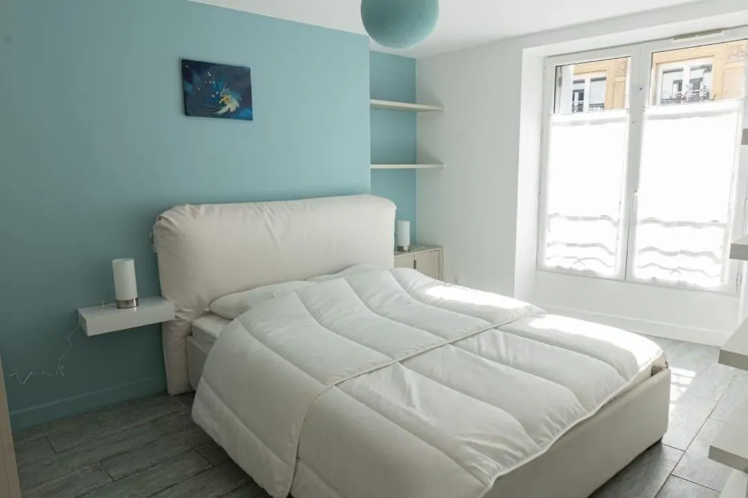 Cozy Apartment In Le Marais Paris France